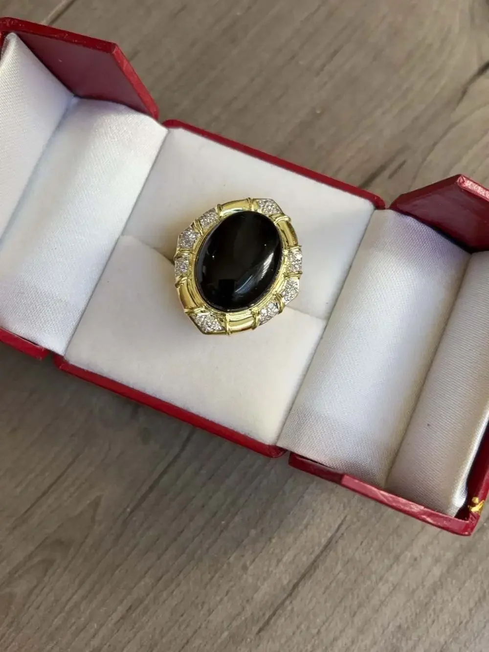 Vintage 14K Yellow Gold Oval Cabochon Black Onyx and Diamond Statement Cocktail
